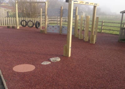 Bonded rubber mulch for playground